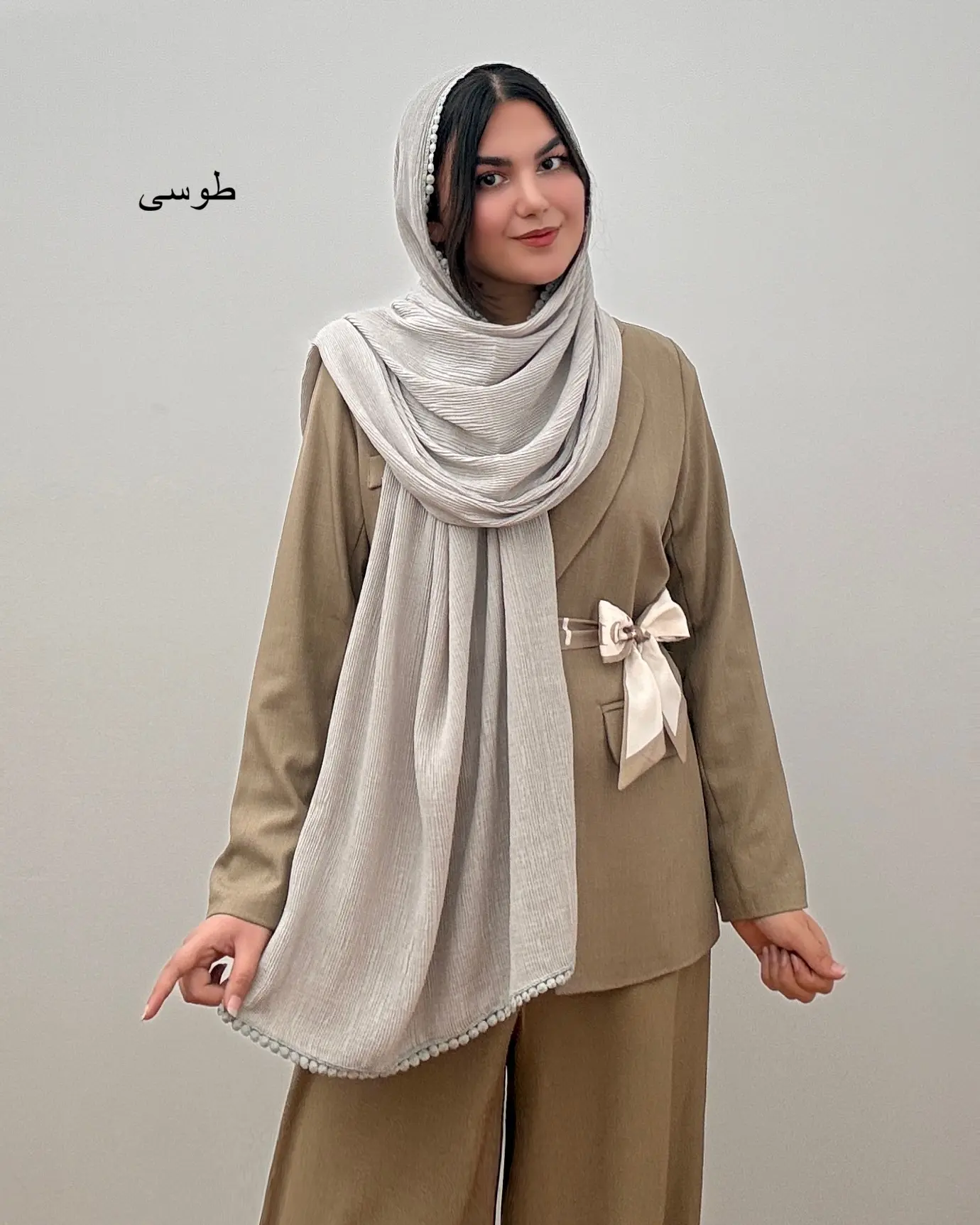شال دخترانه و زنانه نخی مدل دور عدسی